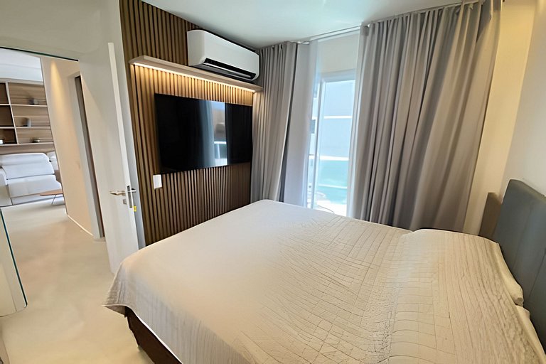 Urban Beach: Infinity