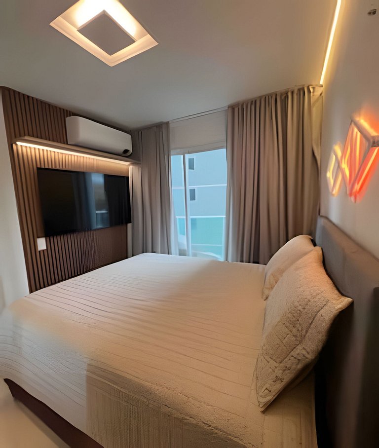 Urban Beach: Infinity